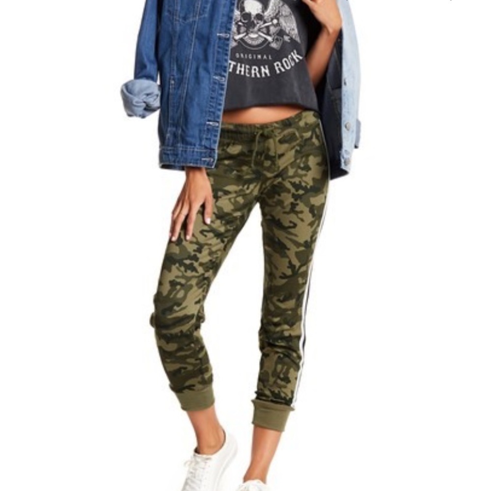 Ashley Mason Camo Print Joggers